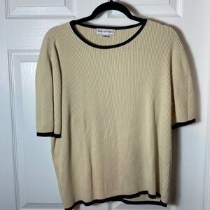 August Max Woman Knit Scooped Neck Sweater Top Short Sleeves Plus Size 1X Ribbed